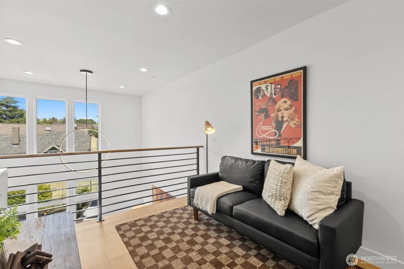 Property photo for 222 10th Avenue E #d, Seattle photo 13
