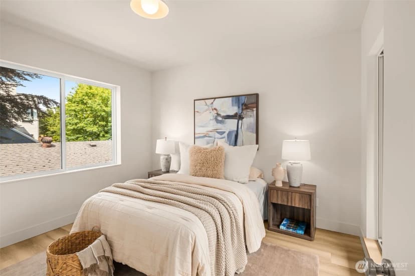 Property photo for 10331 Ashworth Avenue N, Seattle photo 17