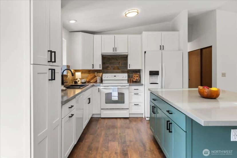 Property photo for 1511 N Lake Stickney Drive, Lynnwood photo 13