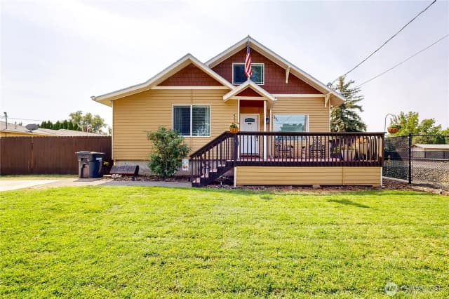 Property photo for 529 Sw 1st, College Place