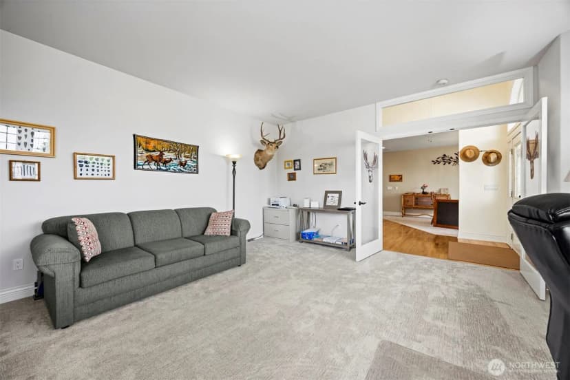 Property photo for 911 E Pacificview Drive, Bellingham photo 32