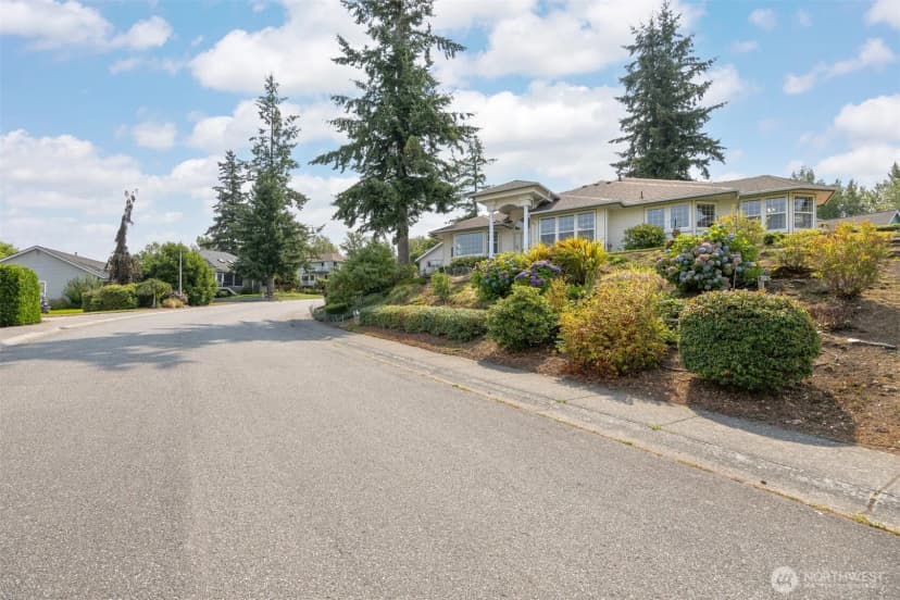 Property photo for 911 E Pacificview Drive, Bellingham photo 7