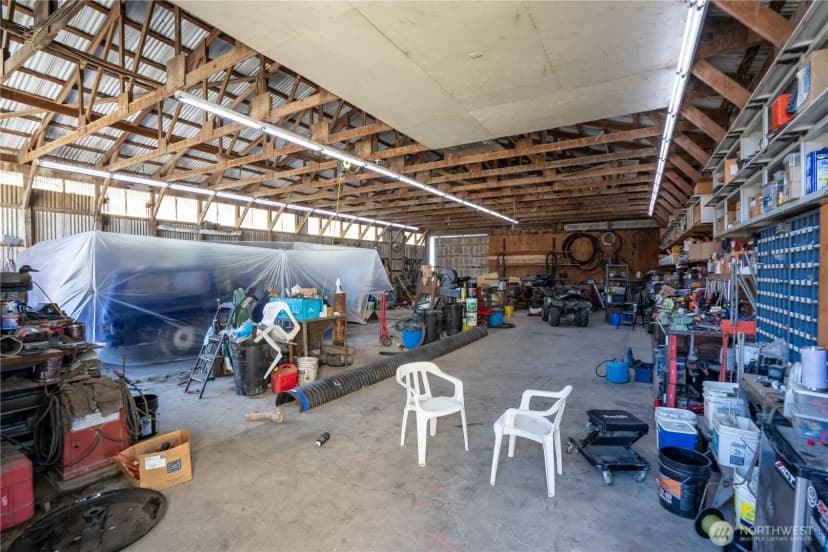 Property photo for 4927 Jones Road, Sumas photo 11