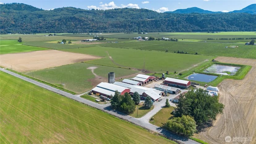 Property photo for 4927 Jones Road, Sumas photo 27