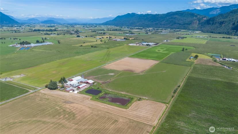 Property photo for 4927 Jones Road, Sumas photo 30