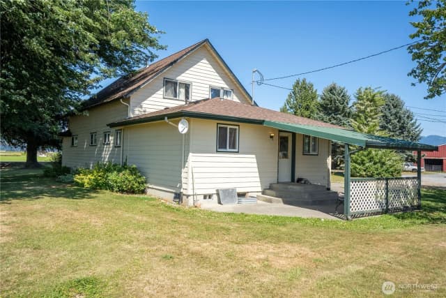 Property photo for 4927 Jones Road, Sumas photo 4