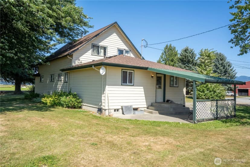 Property photo for 4927 Jones Road, Sumas photo 4
