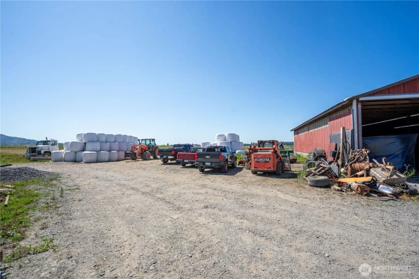 Property photo for 4927 Jones Road, Sumas photo 13