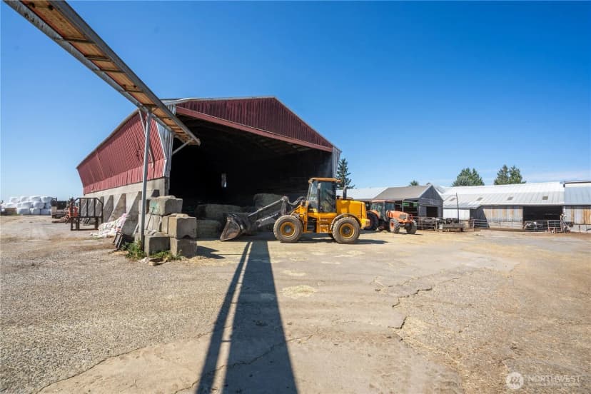 Property photo for 4927 Jones Road, Sumas photo 19