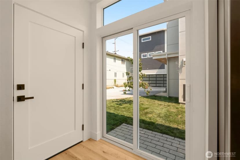 Property photo for 9251 Palatine Avenue N #c, Seattle photo 11
