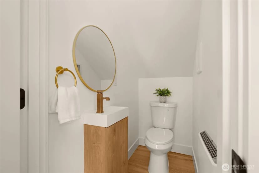 Property photo for 9251 Palatine Avenue N #c, Seattle photo 9