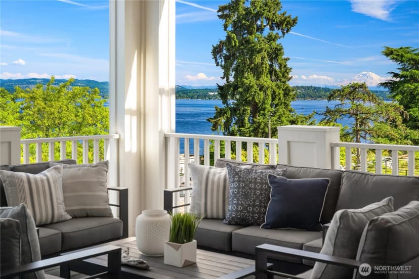Property photo for 1031 Mcgilvra Boulevard E, Seattle