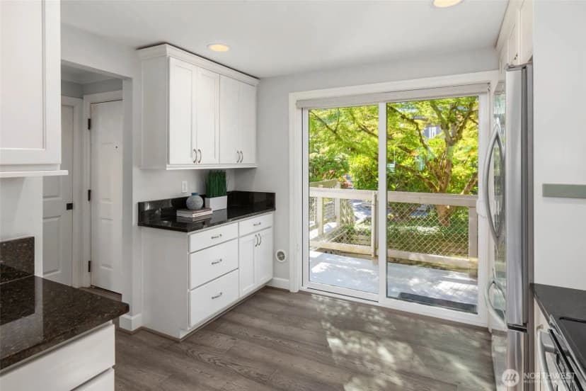 Property photo for 6121 Ne 175th Street #c201, Kenmore photo 16