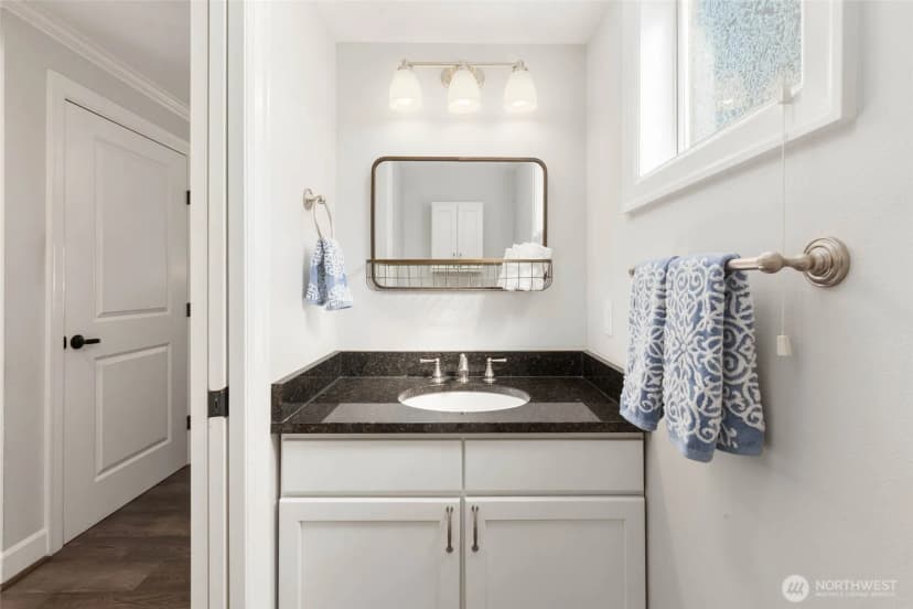 Property photo for 6121 Ne 175th Street #c201, Kenmore photo 18