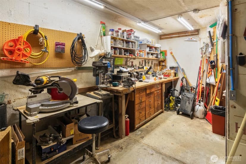 Property photo for 6121 Ne 175th Street #c201, Kenmore photo 40