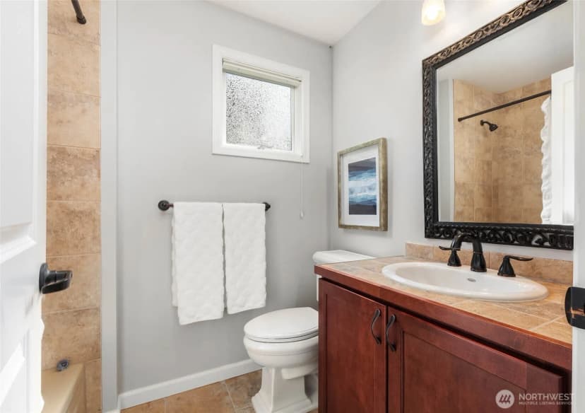 Property photo for 6121 Ne 175th Street #c201, Kenmore photo 36
