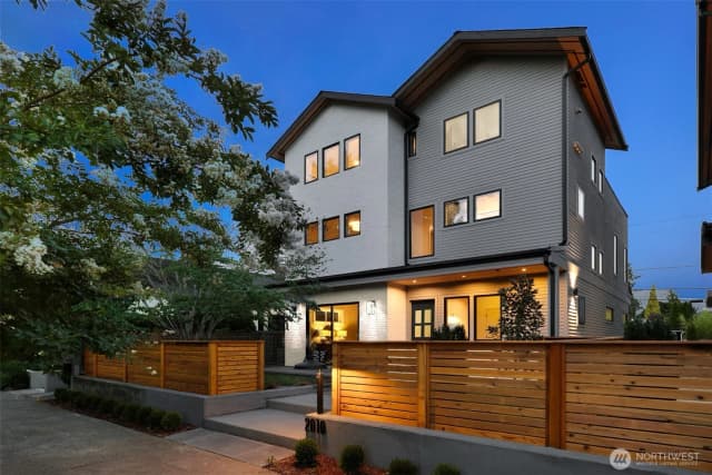 Property photo for 2010 Mcgilvra Boulevard E, Seattle