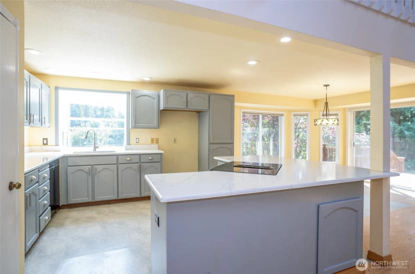 Property photo for 5724 Ne Puget Beach Road Ne, Olympia photo 14