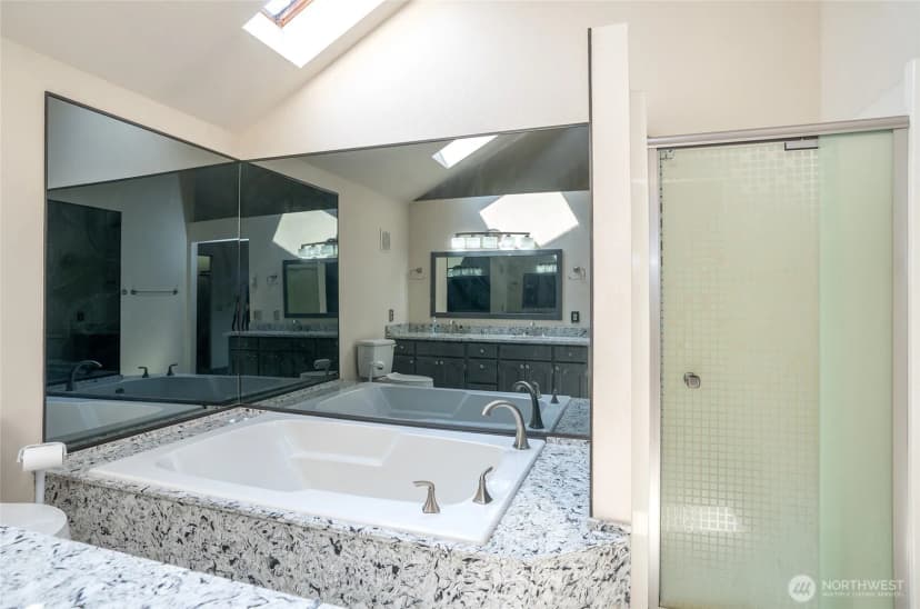 Property photo for 5724 Ne Puget Beach Road Ne, Olympia photo 20