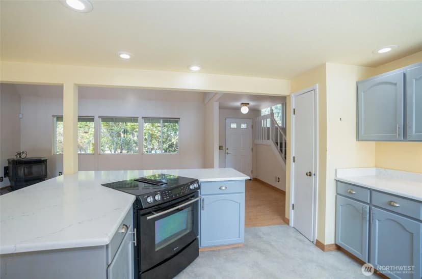 Property photo for 5724 Ne Puget Beach Road Ne, Olympia photo 15