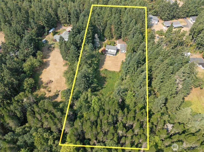 Property photo for 5724 Ne Puget Beach Road Ne, Olympia