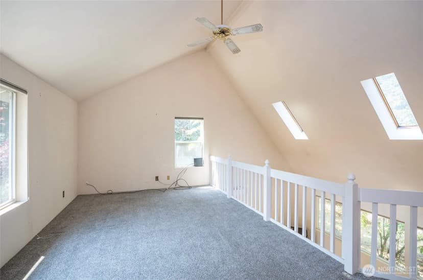 Property photo for 5724 Ne Puget Beach Road Ne, Olympia photo 25