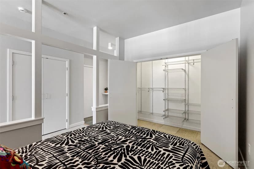 Property photo for 303 E Pike St #602, Seattle photo 11