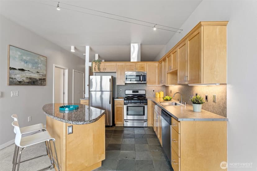 Property photo for 303 E Pike St #602, Seattle photo 8