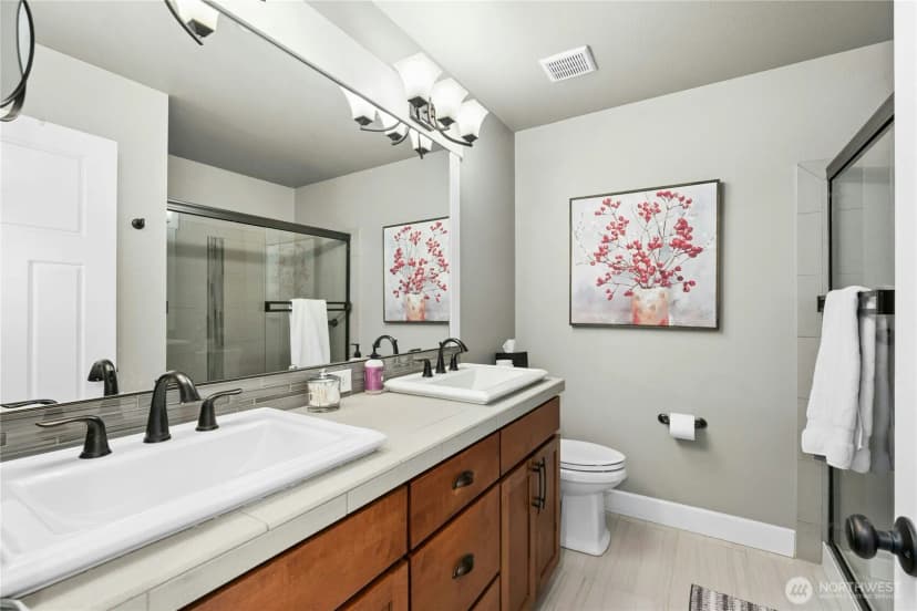 Property photo for 1340 Brooklyn Walk Ne, Issaquah photo 13
