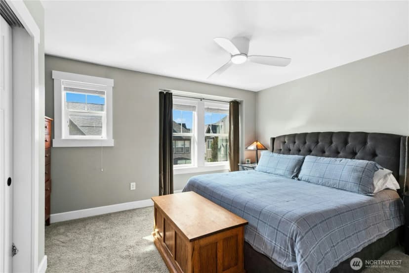 Property photo for 1340 Brooklyn Walk Ne, Issaquah photo 11