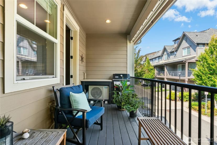 Property photo for 1340 Brooklyn Walk Ne, Issaquah photo 21