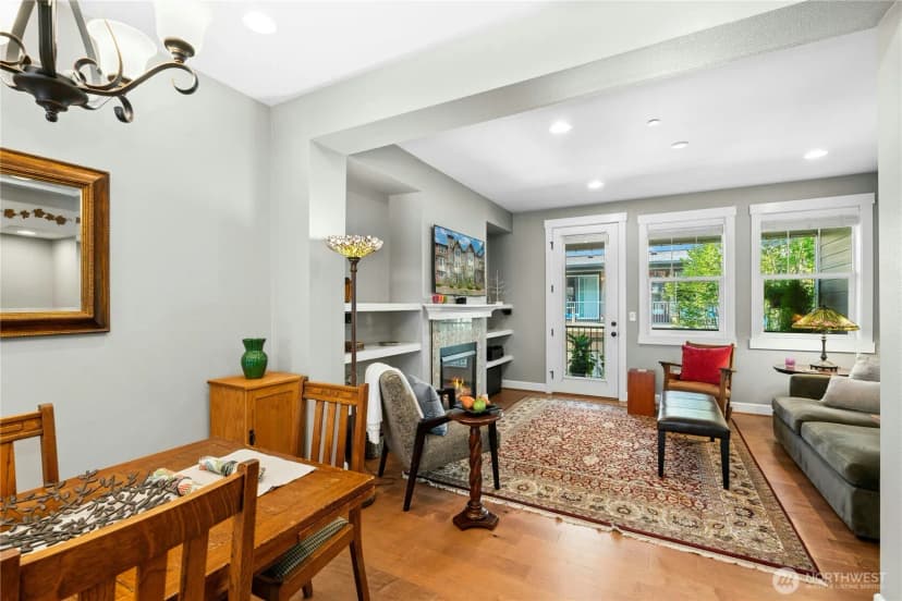 Property photo for 1340 Brooklyn Walk Ne, Issaquah photo 9
