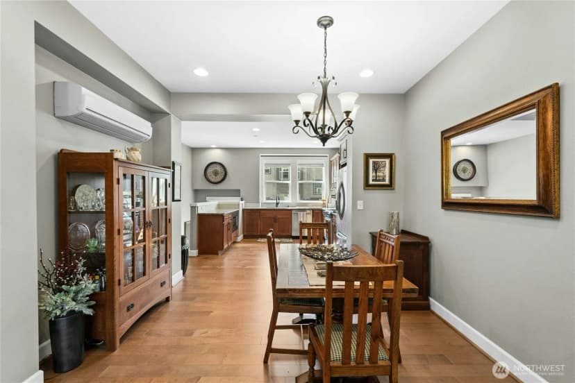 Property photo for 1340 Brooklyn Walk Ne, Issaquah photo 6