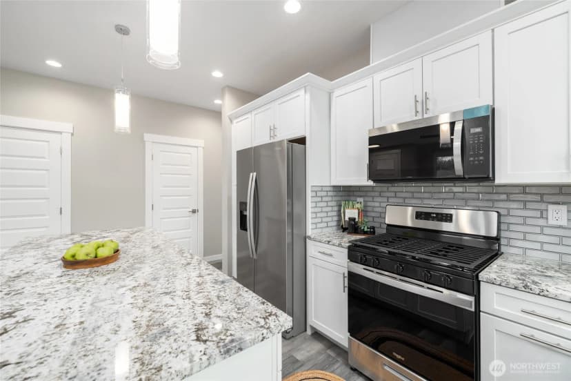 Property photo for 1601 N Waugh Road #a, Mount Vernon photo 10