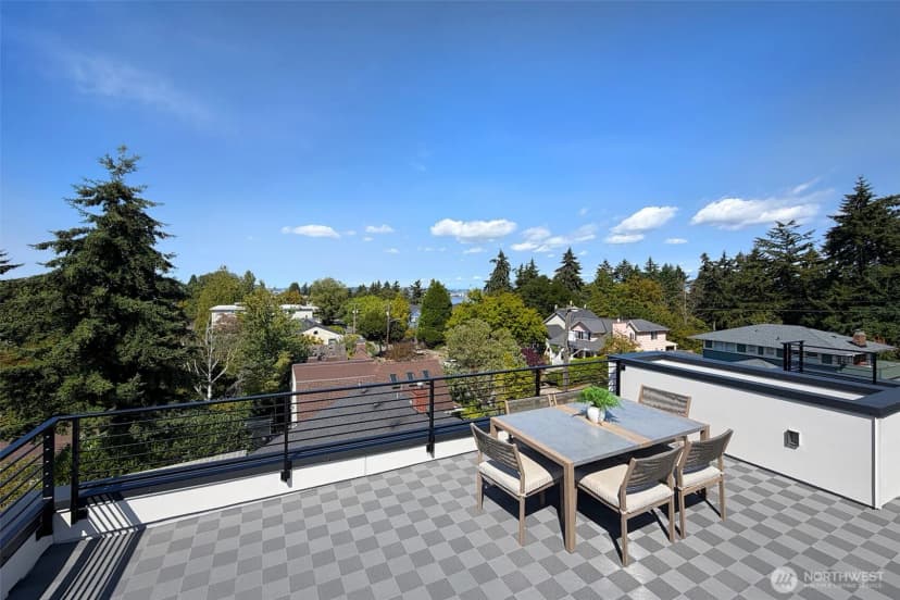 Property photo for 2647 Walnut Avenue Sw #b, Seattle photo 29