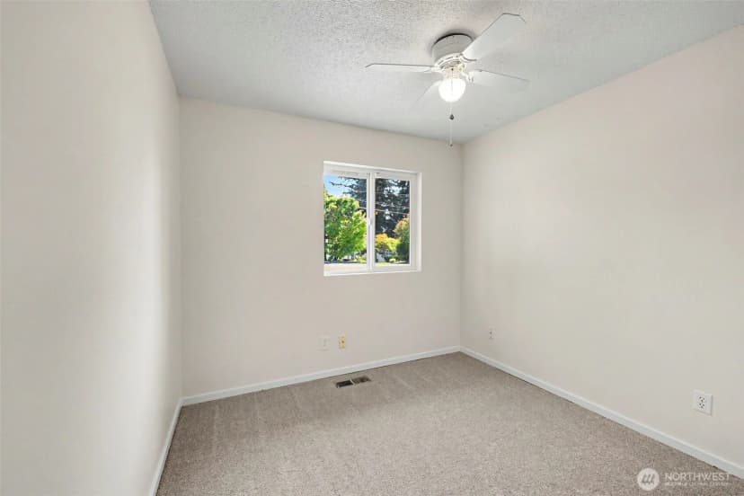 Property photo for 29425 34th Avenue S, Auburn photo 18