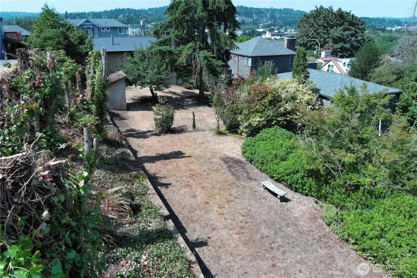 Property photo for 326 Renton Avenue S, Renton photo 33