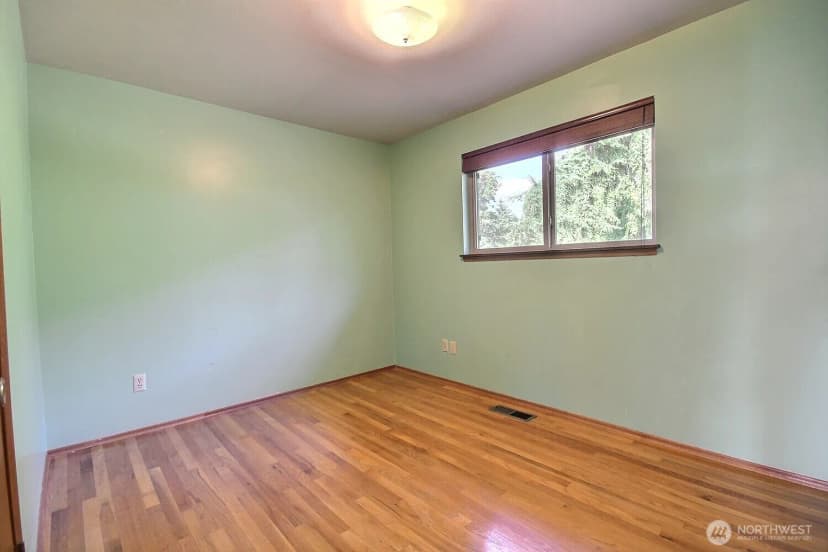 Property photo for 326 Renton Avenue S, Renton photo 20