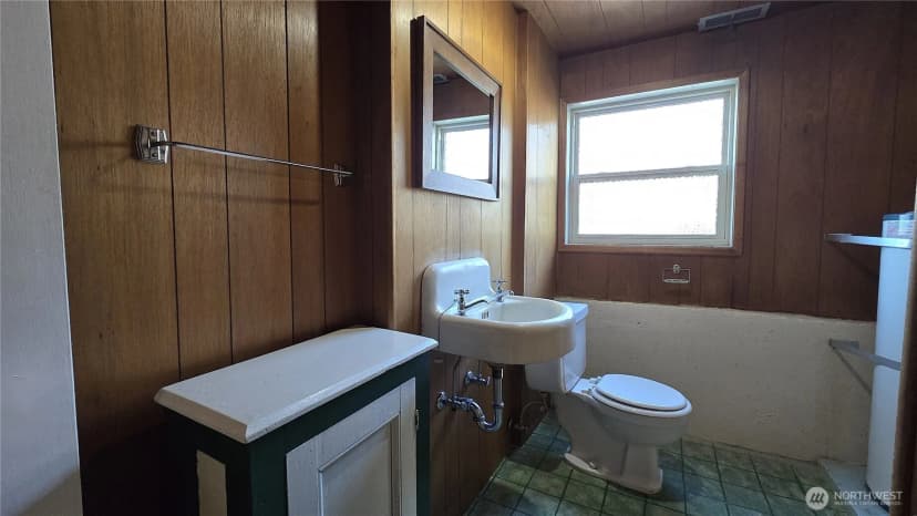 Property photo for 326 Renton Avenue S, Renton photo 26