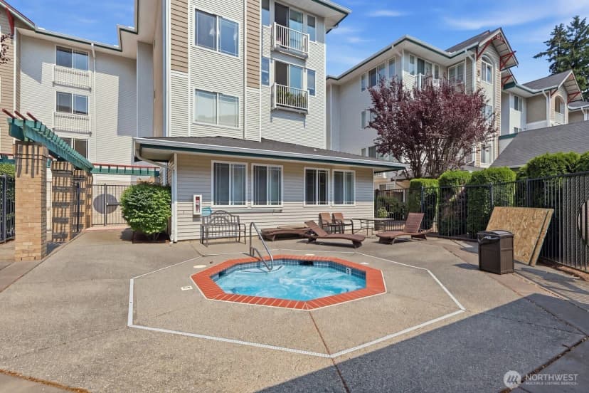 Property photo for 13301 Se 79th Place #c205, Newcastle photo 20