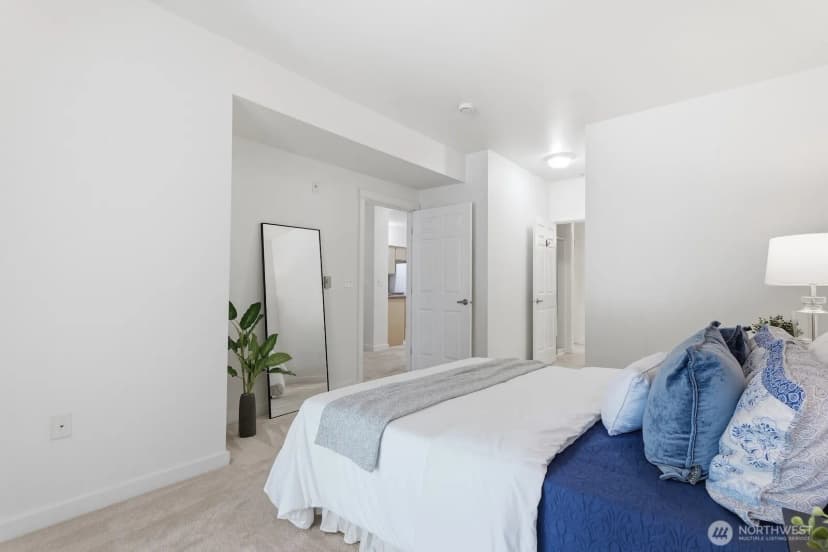 Property photo for 13301 Se 79th Place #c205, Newcastle photo 12