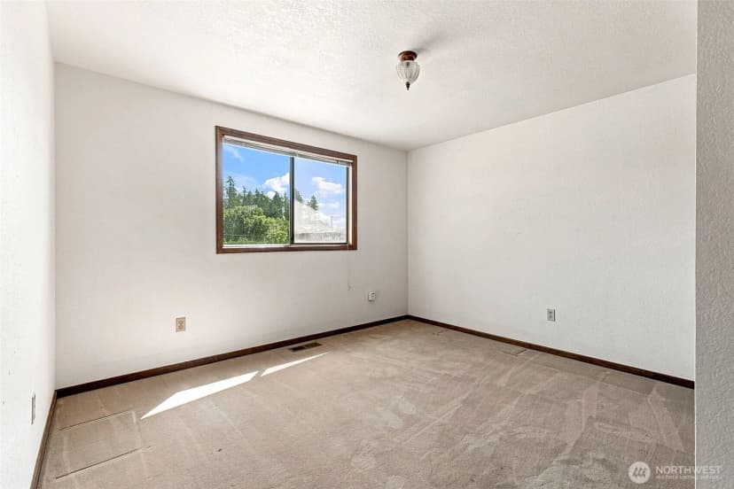 Property photo for 3705 Eagle Lake Lane Ne, Olympia photo 22