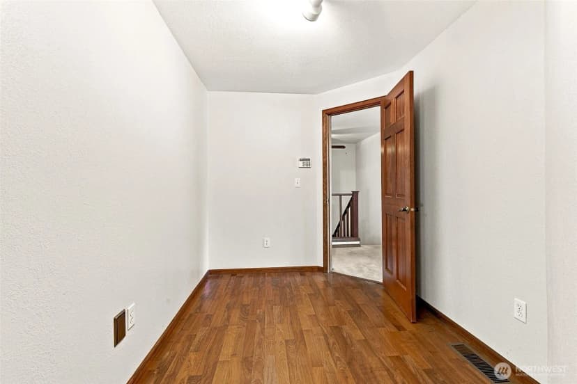 Property photo for 3705 Eagle Lake Lane Ne, Olympia photo 16