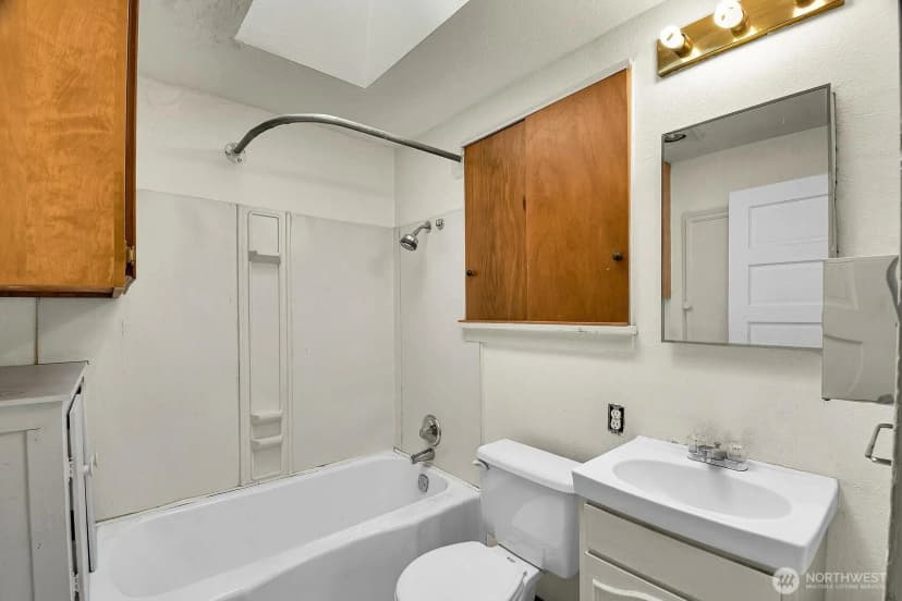 Property photo for 16508 104th Avenue Ne, Bothell photo 11