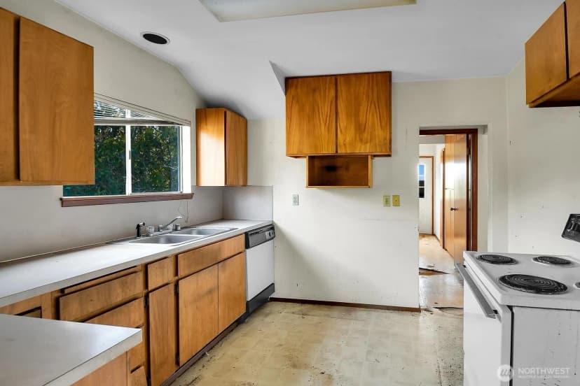 Property photo for 16508 104th Avenue Ne, Bothell photo 9