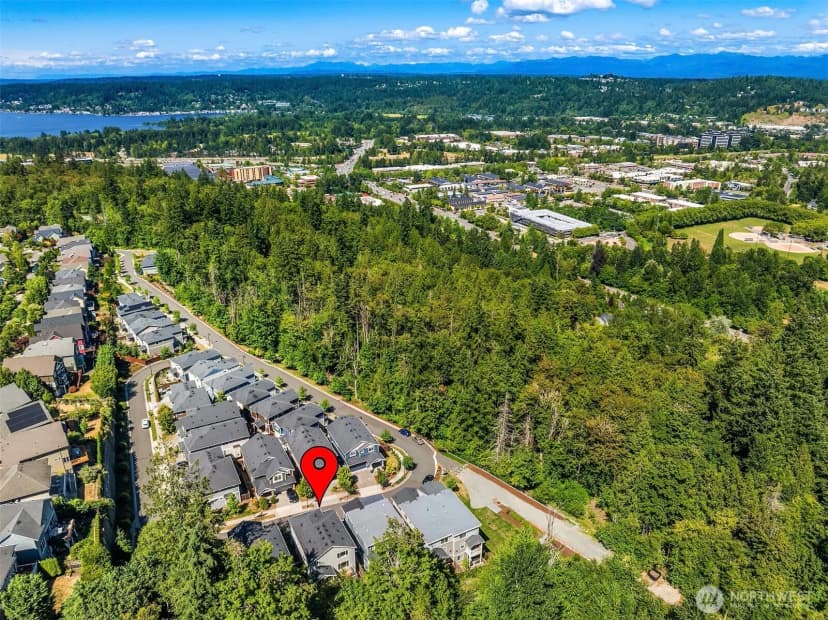 Property photo for 2119 Nw Lynx Loop, Issaquah photo 39