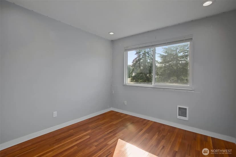 Property photo for 17430 Ambaum Boulevard S #8, Seattle photo 22