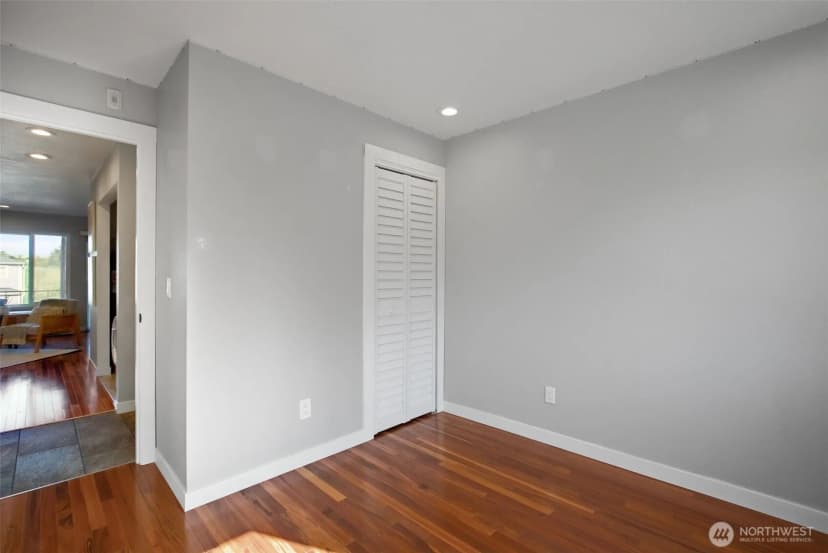 Property photo for 17430 Ambaum Boulevard S #8, Seattle photo 25