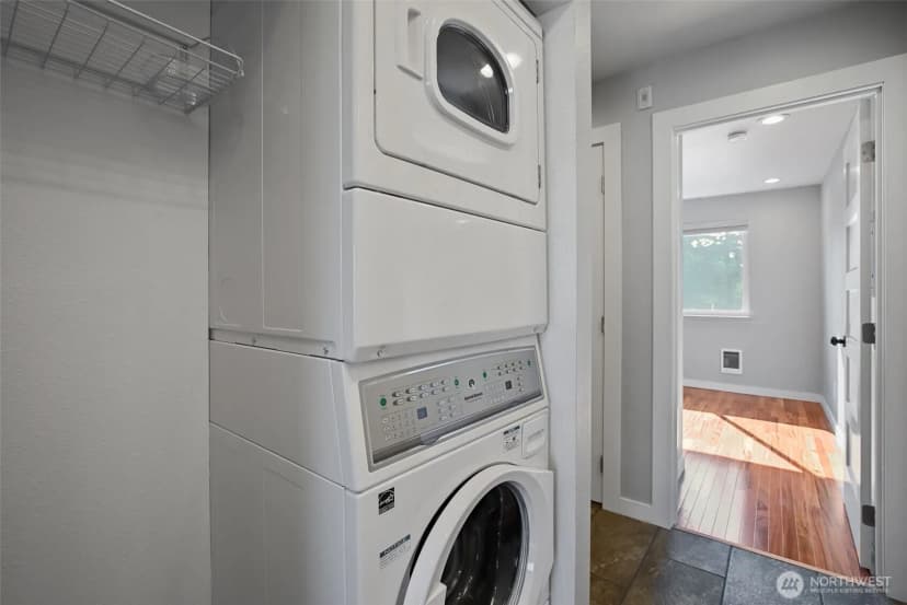 Property photo for 17430 Ambaum Boulevard S #8, Seattle photo 26
