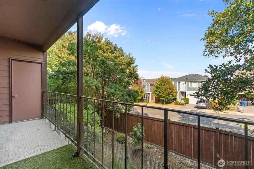 Property photo for 17430 Ambaum Boulevard S #8, Seattle photo 27